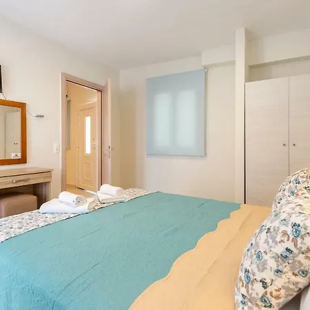 Aglaia Apartamento Skála Marión