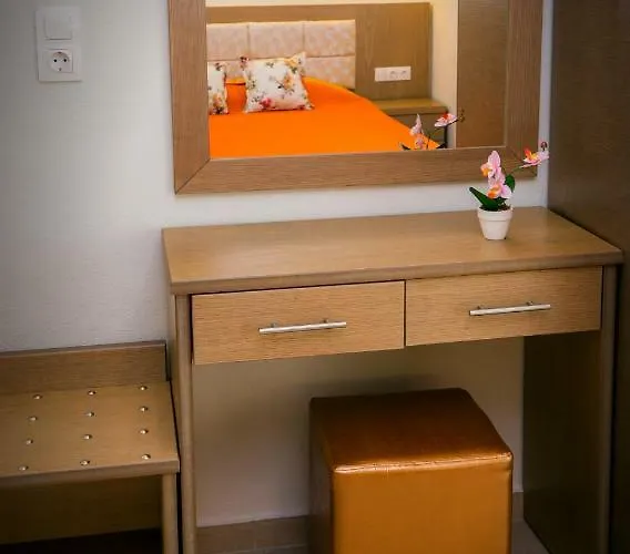 Aglaia * Skala Marion