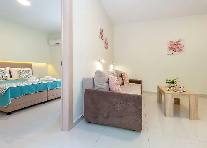 Aglaia Lejlighed Skála Marión